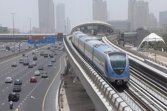 Dubai to buy new metro trains, expand public transport services