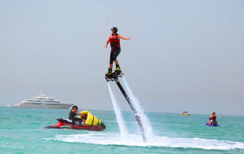 10 Best Water Sport Activities to Try in Dubai